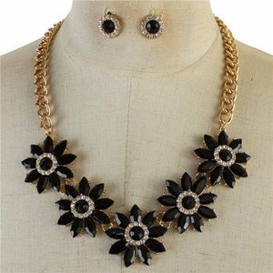 Black Flower Gold tone link necklace earring set